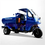 पानी का टैंकर तिपहिया तेल टैंक ट्रक